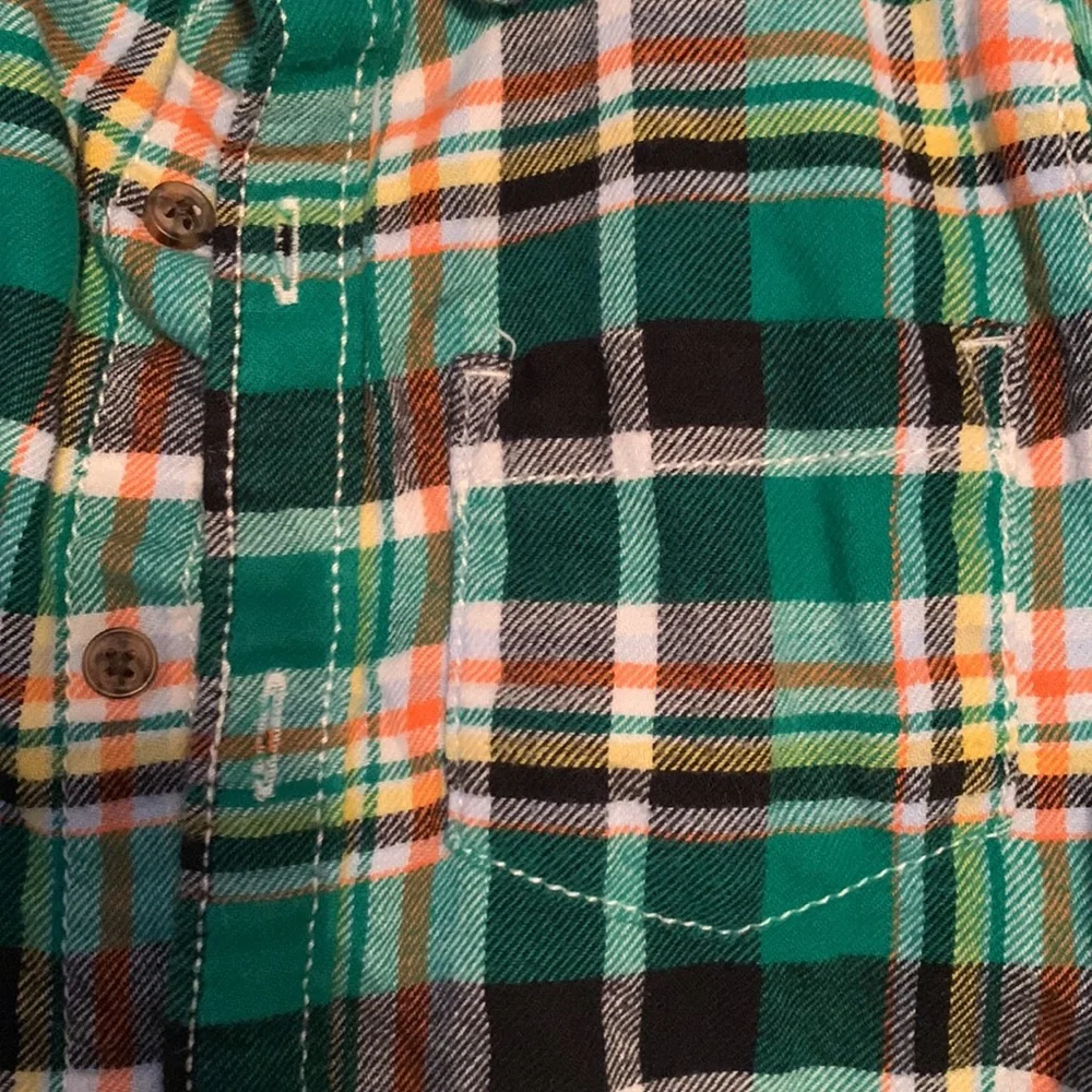 Carter’s Boys 2T Green Plaid Button Down Shirt